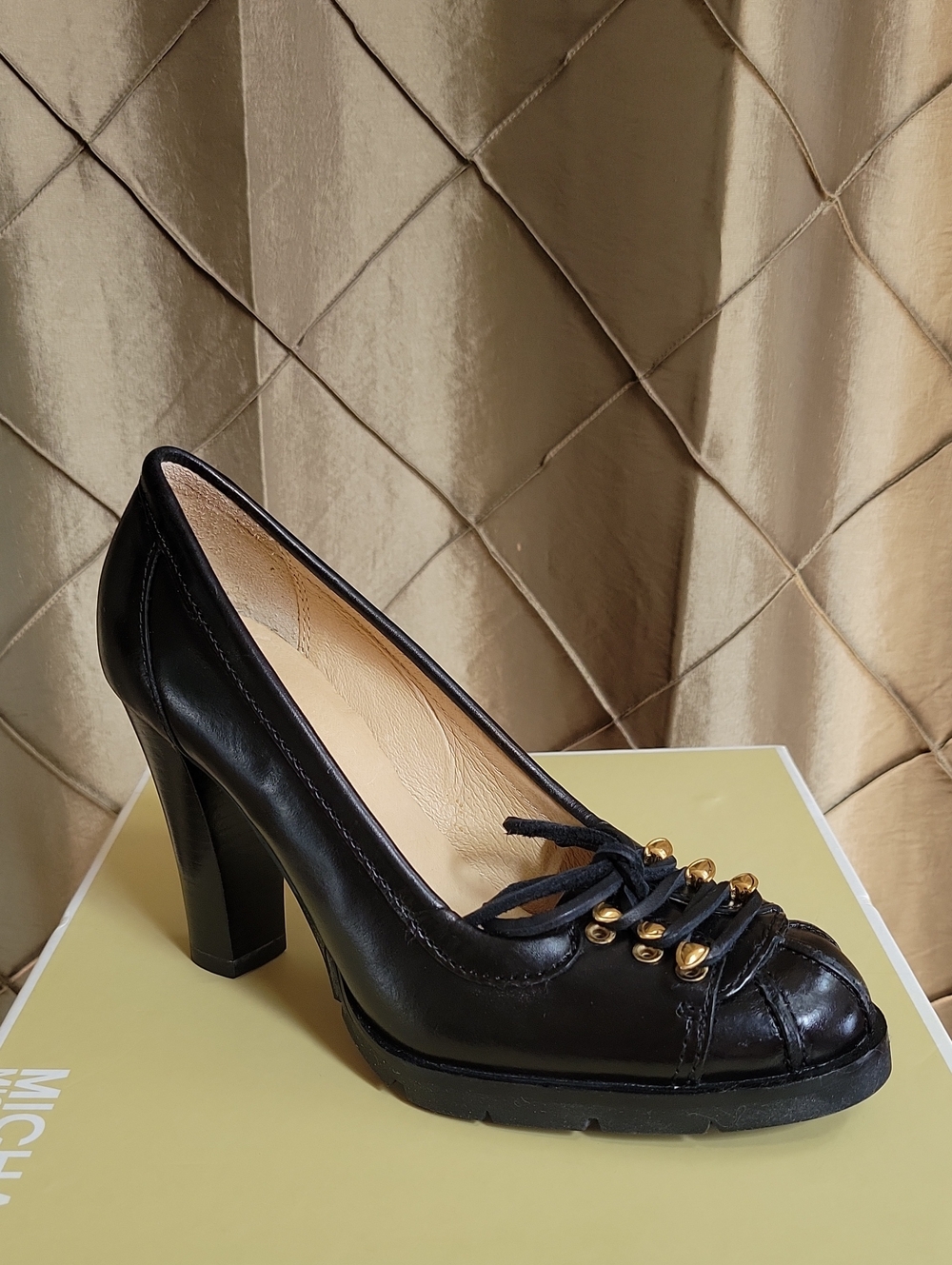 NWT- VINTAGE Michael by Michael Kors 'Winter Warrior' Lug Soled Leather Pump